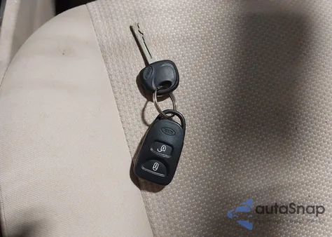 2011 Kia Rio Lx z USA, uszkodzony, nr VIN KNADH4A36B6914681